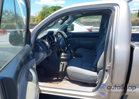 2006 Toyota Tacoma z USA, uszkodzony, nr VIN 5TENX22N06Z310602